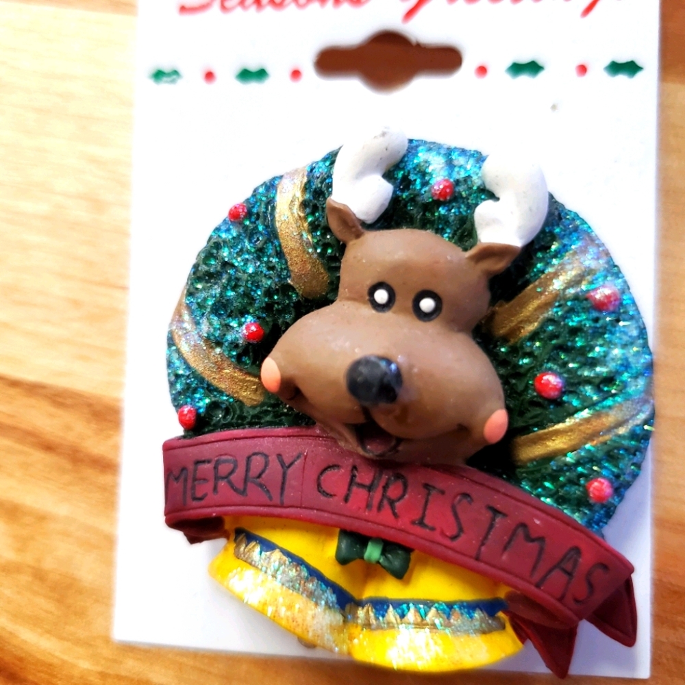 Holiday pin